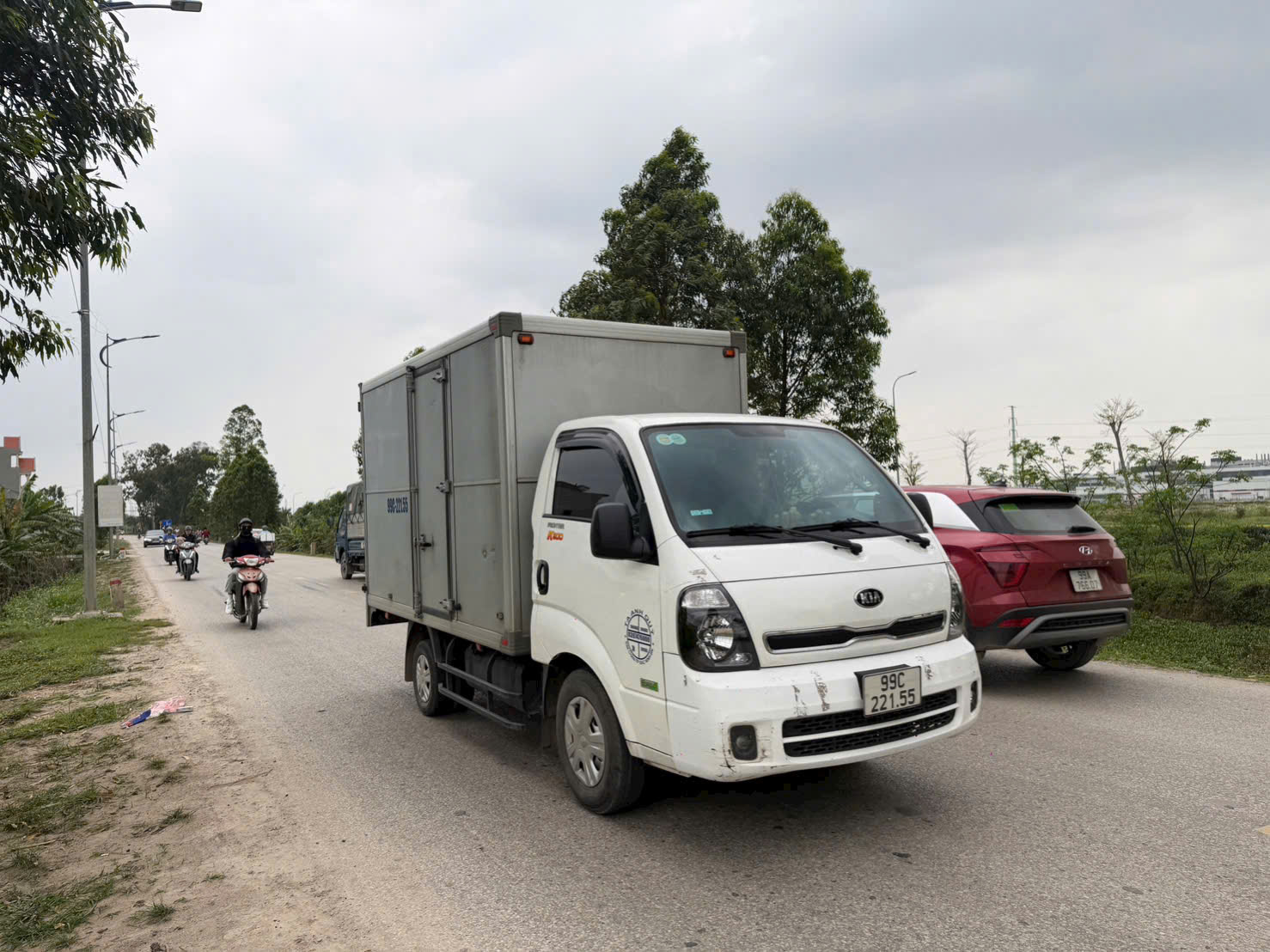 z7640252014282_de0ff0d16290e7ae819ba4ead8bcdf94