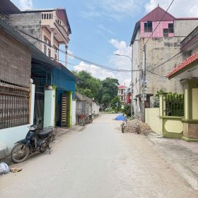 Bán đất tặng nhà tại trục chính thôn Phú Ninh, Gia Bình, Bắc Ninh